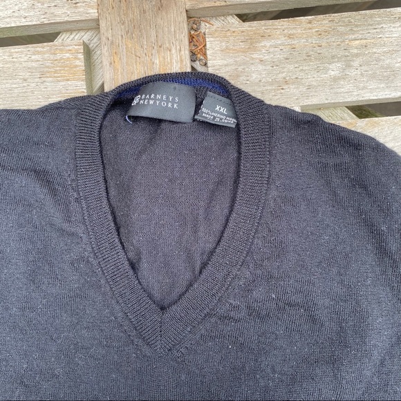 Barney’s NY XXL Merino Wool V neck knit sweater - Picture 2 of 7